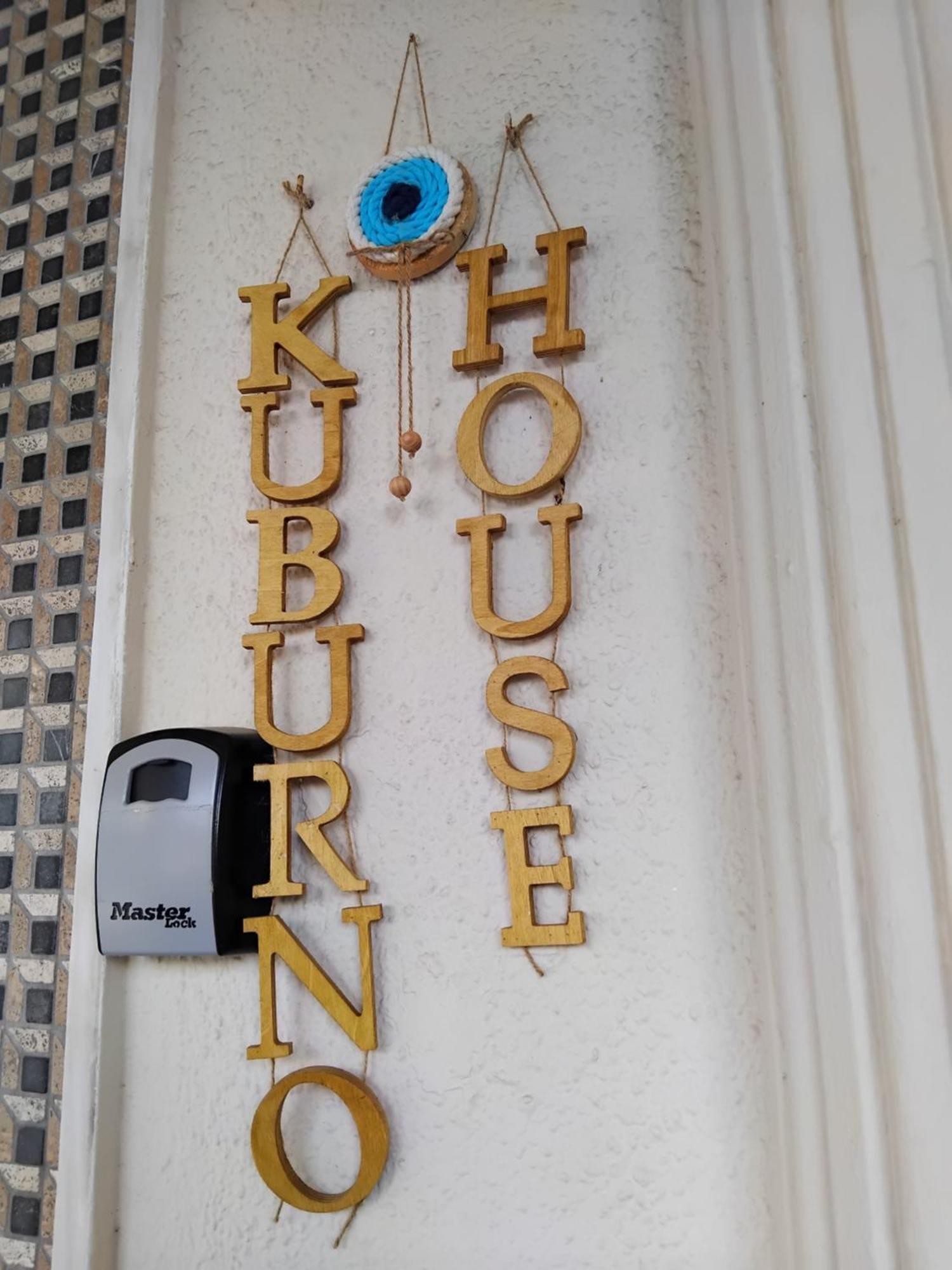 Kuburno House - Spacious - Close To The Beach Apartment コス・タウン エクステリア 写真